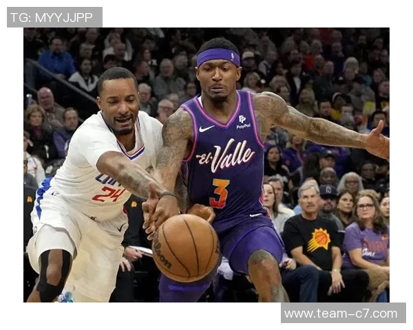 快船比赛后为何沉默不语引发球迷热议与猜测 快船比赛后为何沉默不语引发球迷热议与猜测