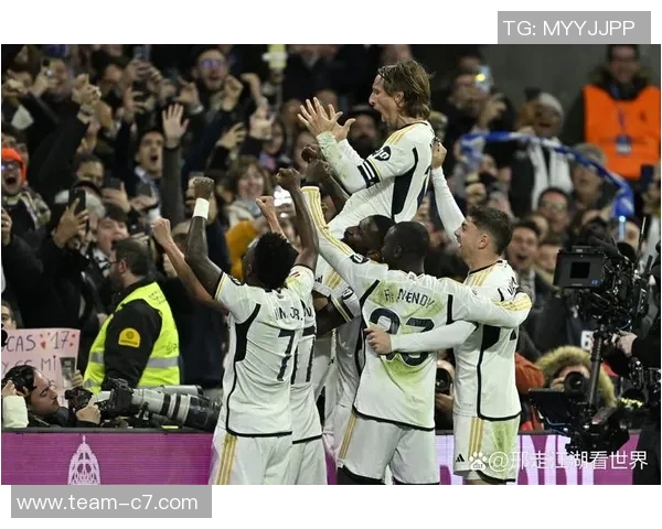 斯米特宣布将在阿尔克马尔效力半年至一年半后转会海外