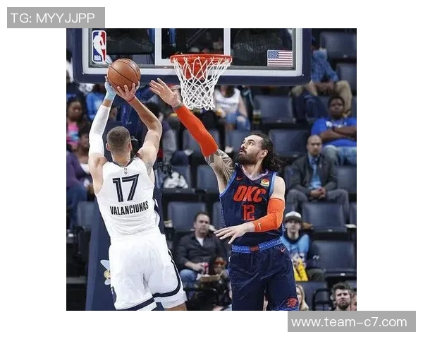 文班在禁区内的攻防威慑力展现21分钟正负值21助雷霆逆转局势