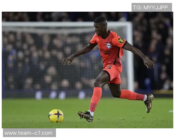 凯塞多回忆初到布莱顿经历感谢麦卡并愿意帮助新队员