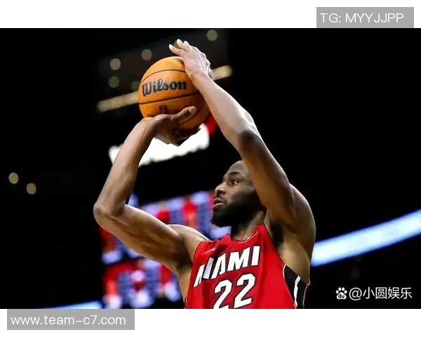 维金斯盛赞鲍威尔为今夏最佳引援称其为顶尖领袖展现非凡实力 维金斯盛赞鲍威尔为今夏最佳引援称其为顶尖领袖展现非凡实力