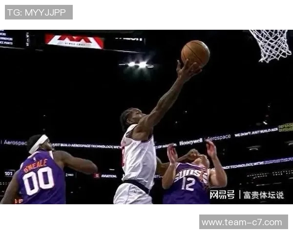 哈登与小卡同场各砍30分称赞彼此为联盟历史顶尖天才球员 哈登与小卡同场各砍30分称赞彼此为联盟历史顶尖天才球员