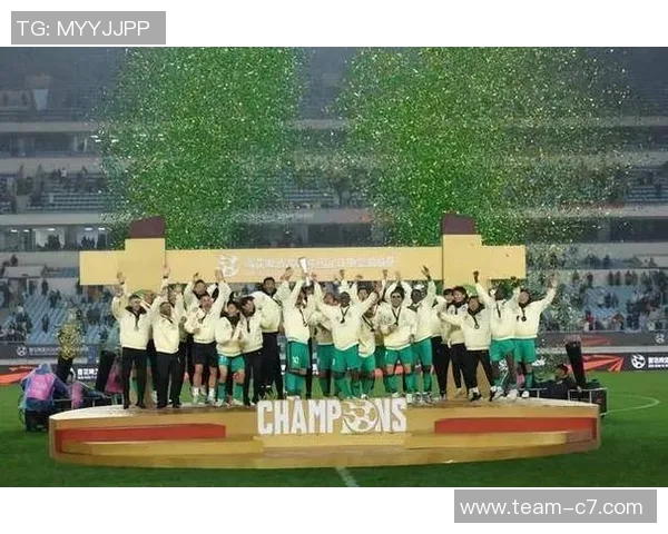 达万回顾国安首季表现足协杯夺冠与中超第四名成就并存